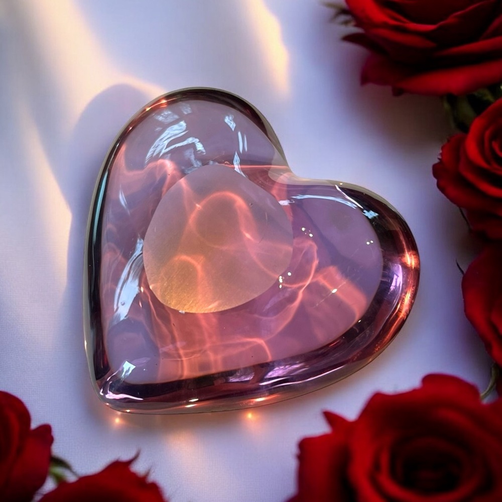 Purple Amethyst Heart Shaped Glass Paperweight Flat Bottom 3"